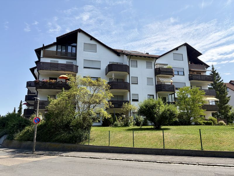 Wohnen mit Charakter: Sonnige 3-Zimmer-Wohnung und ruhiger Lage in Lauf an der Pegnitz